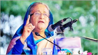 জাতির এই দুর্দিনে চিকিৎসা দিতে যারা শর্ত দিয়েছেন, তাদের প্রয়োজন নেই: প্রধানমন্ত্রী